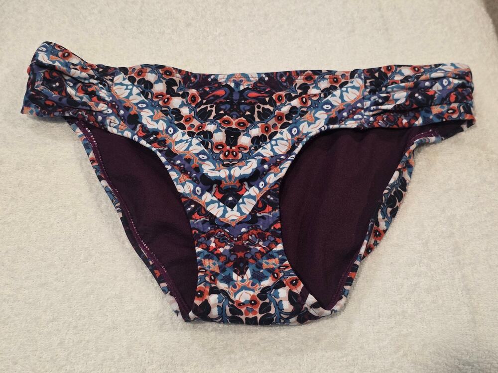 Athleta maroon medallion swim bikini bottom - XS - swim beach vacation